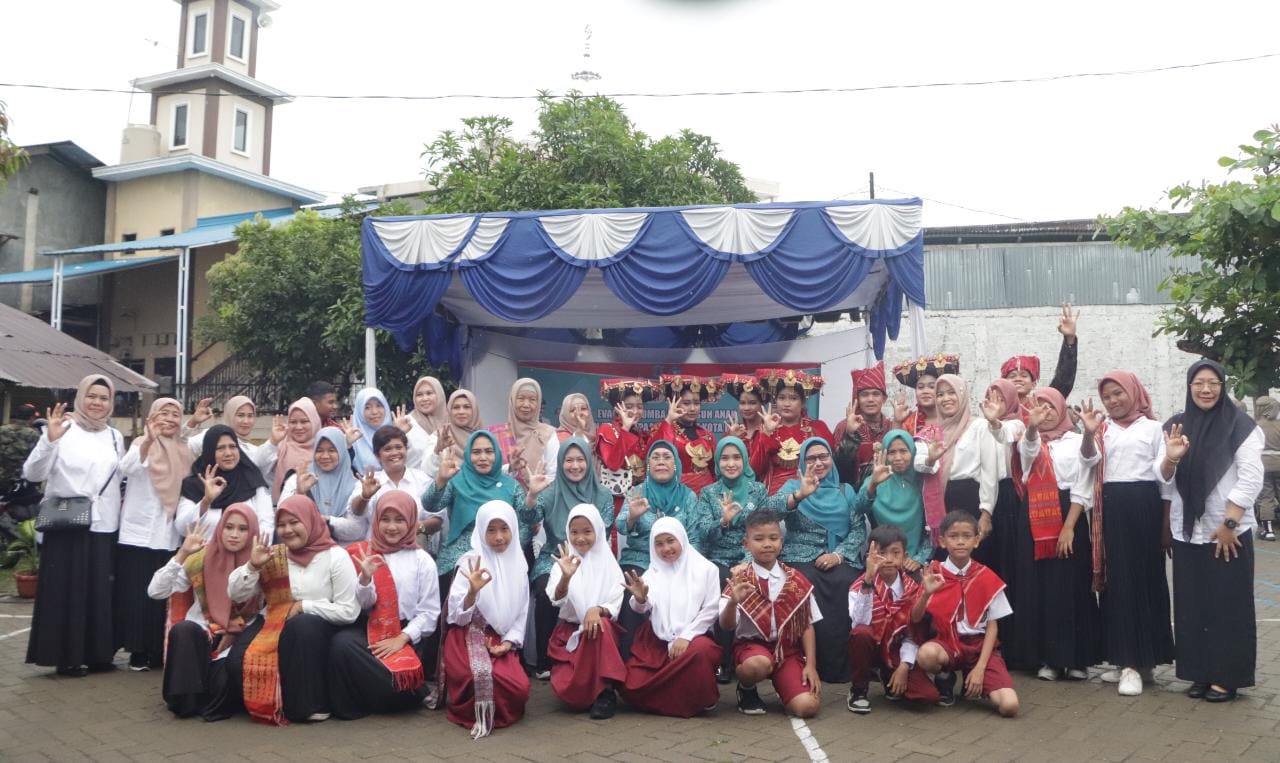 IMG-20230301-WA0010 Ketua I TP PKK Kota Binjai Harapkan Kelurahan di Kota Binjai Raih Prestasi Membanggakan
