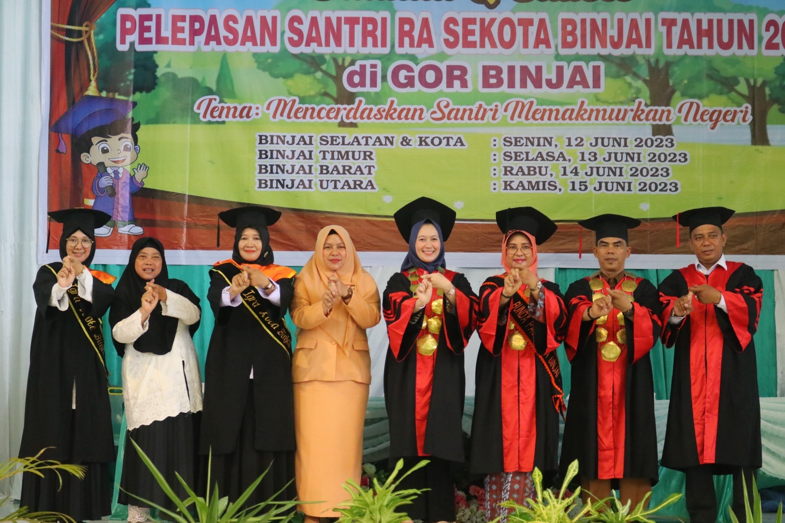 Wisuda Raudhatul Athfal Se-Kota Binjai Tahun 2023, Seluruh Elemen Masyarakat Diharapkan Dukung Pendidikan Anak