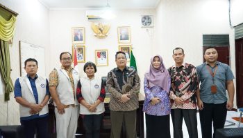 WhatsApp Image 2023-09-07 at 18.46.30 Penjabat (Pj.) Wali Kota Tebing Tinggi Drs. Syarmadani, M.Si. mengajak semua pihak, antara Pemerintah Kota (Pemko) Tebing Tinggi, Forkopimda (Forum Koordinasi Pimpinan Daerah), Kamis (7/9/2023) LPAI bersama tokoh agama, tokoh masyarakat dan masyarakat serta keluarga untuk dapat mengatasi permasalahan penanganan kekerasan terhadap anak.