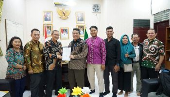 WhatsApp Image 2023-09-07 at 20.42.44 Penjabat (Pj.) Wali Kota Tebing Tinggi Drs. Syarmadani, M.Si. mengapresiasi dan menyambut baik rencana kegiatan bakti sosial kemasyarakatan, Kamis (7/9/2023) donor darah dan pemeriksaan kesehatan gratis serta bazar UMKM yang akan digelar IKA SMANSA (Ikatan Keluarga Alumni Sekolah Menengah Atas Negeri Satu) Kota Tebing Tinggi dalam rangkaian pengukuhan Pengurus IKA SMANSA periode 2023-2027.