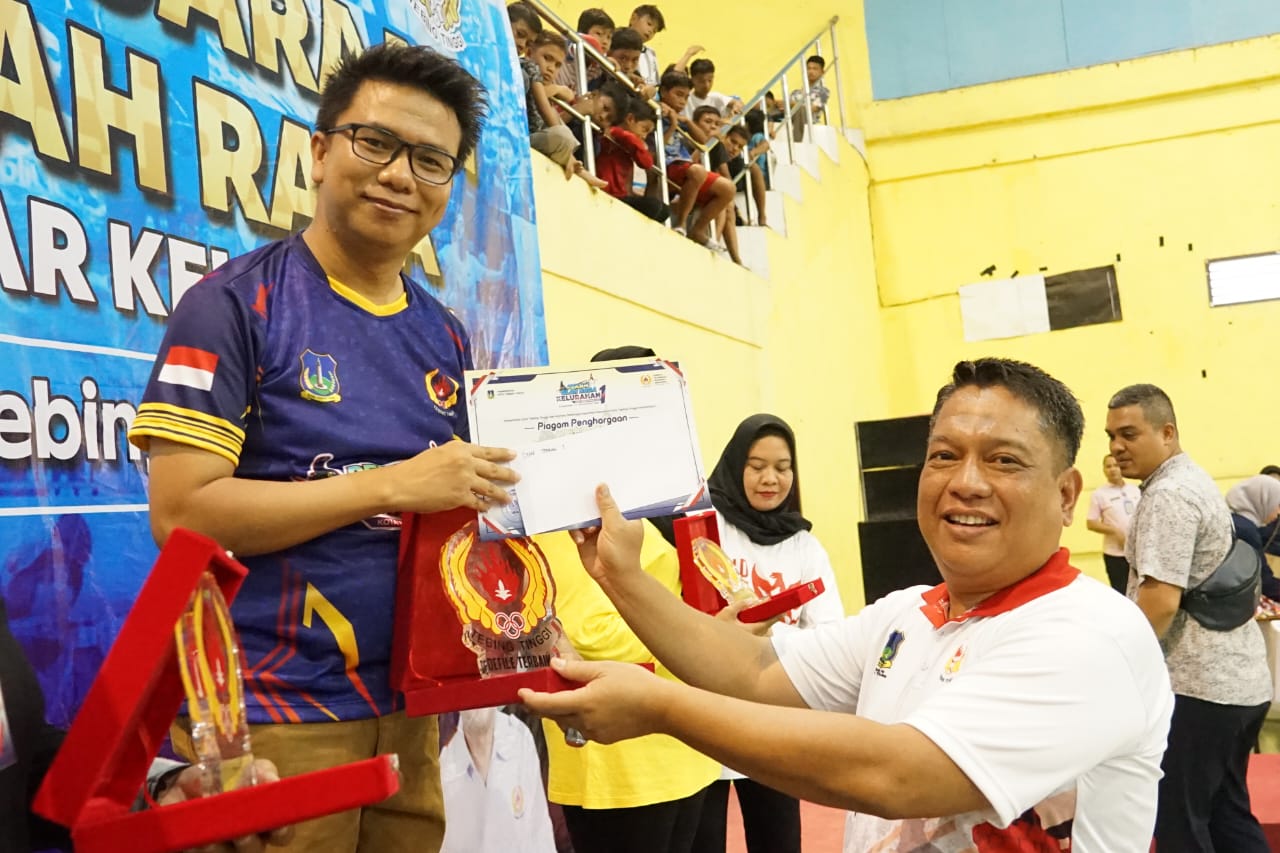(Pj.) Wali Kota Tebing Tinggi Drs. Syarmadani, M.Si., Jumat sore (15/9/2023) di GOR Asber Nasution BP7.