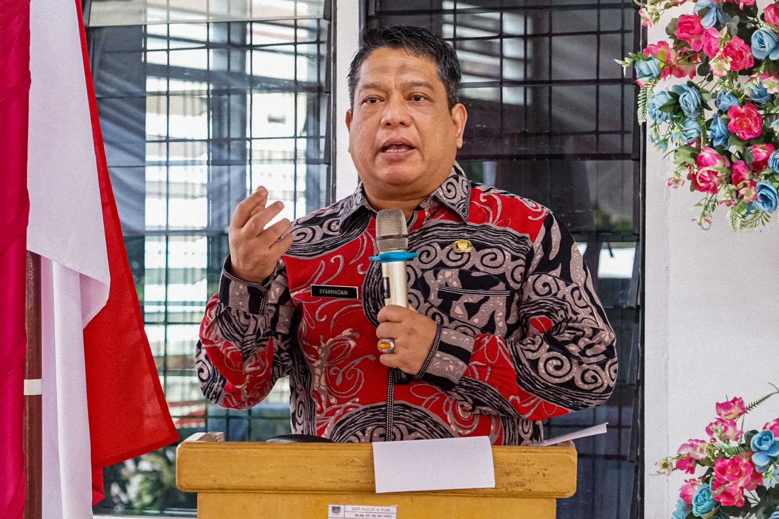 Penjabat (Pj.) Wali Kota Tebing Tinggi Drs. Syarmadani, M.Si. Jumat (29/9/2023) berharap melalui Rumah Baca dapat meningkatkan literasi, numerasi dan kualitas SDM (Sumber Daya Manusia) Masyarakat serta dapat mendongkrak peringkat literasi Indonesia berdasarkan survei PISA 2018.