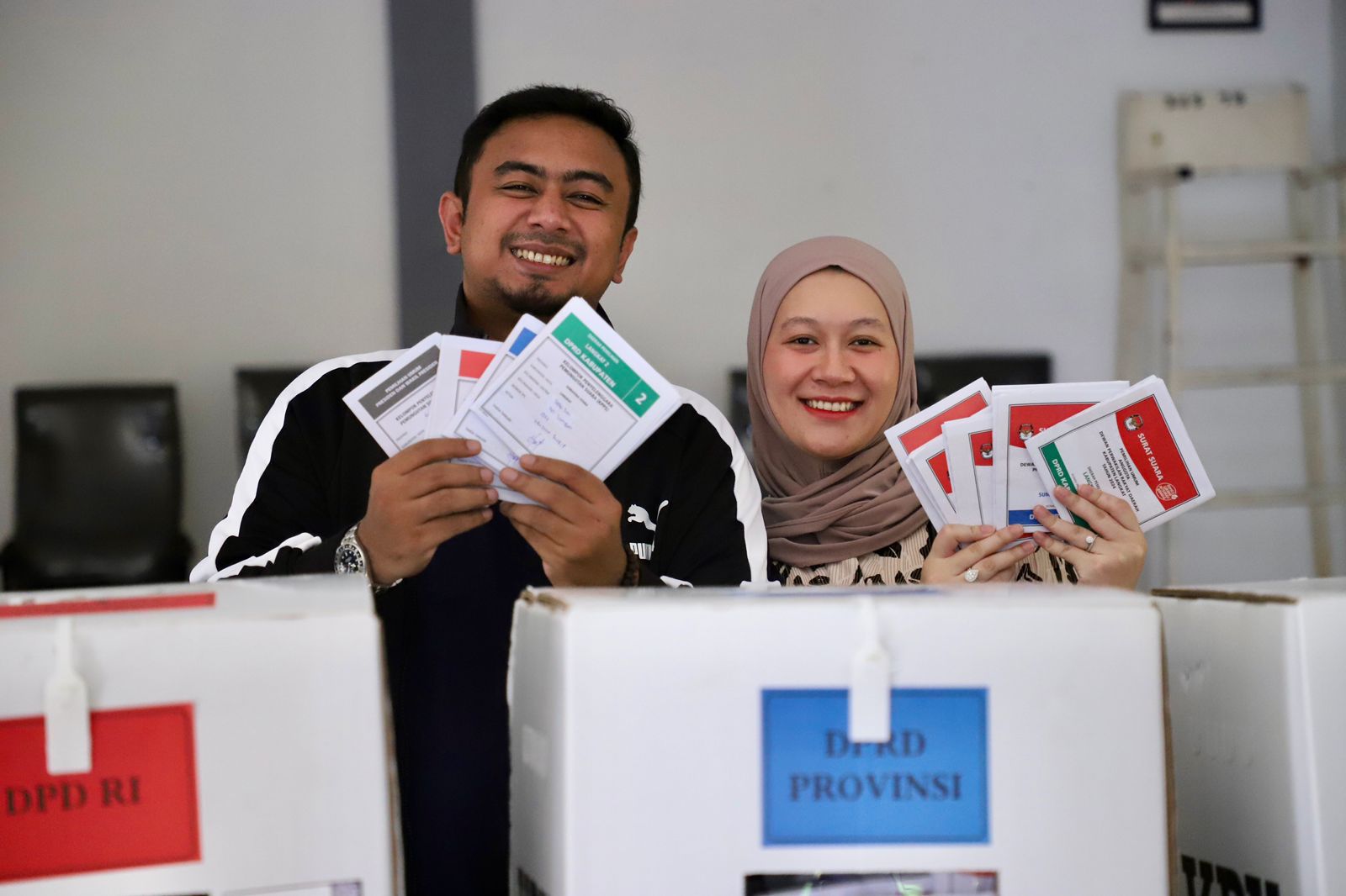 IMG-20240214-WA0026 Bersama Keluarga, Wakil Wali Kota Binjai Nyoblos Di TPS 14 Sei Limbat