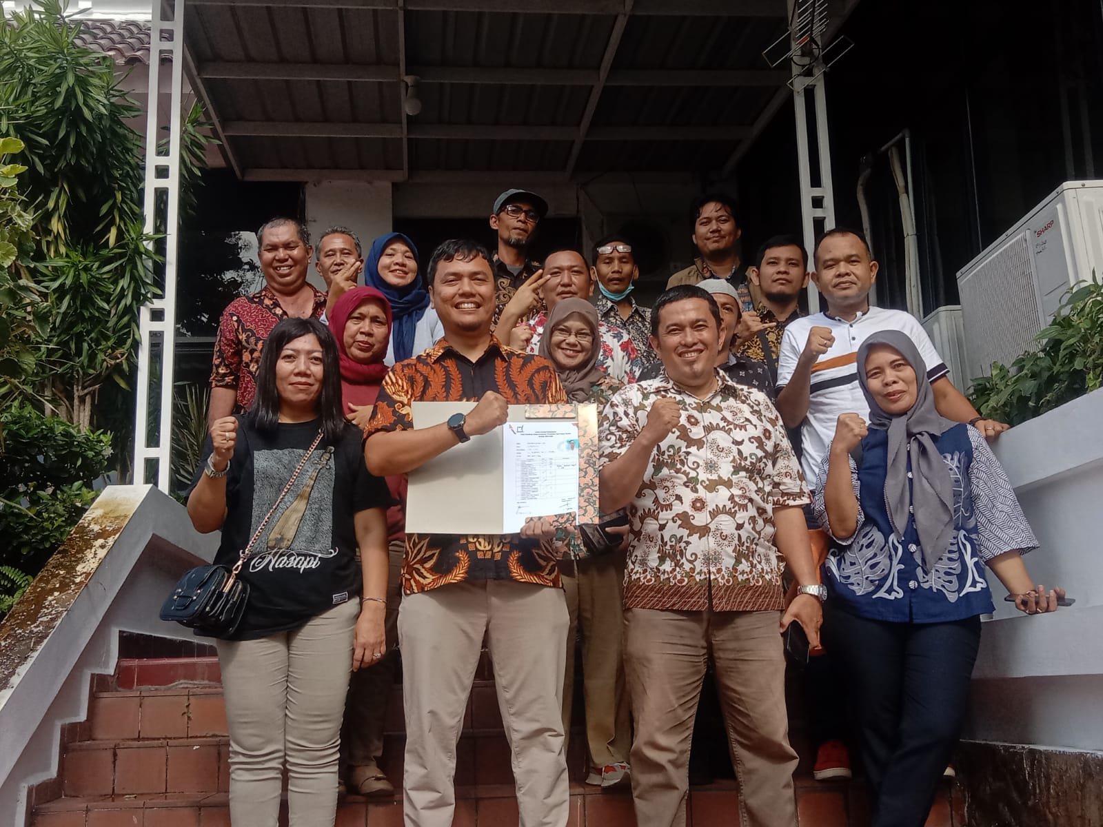 Syaifulah Defaza mendaftarkan diri sebagai Ketua Persatuan Wartawan Pemko Medan periode 2024-2026, Jumat (23/2/2024).(ISTIMEWA/POSMETROMEDAN.com)