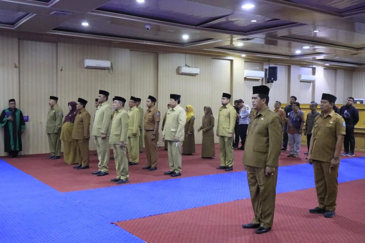 Pengambilan Sumpah Jabatan dan Pelantikan Pejabat Administrator dan Pejabat Pengawas di Lingkungan Pemko Binjai
