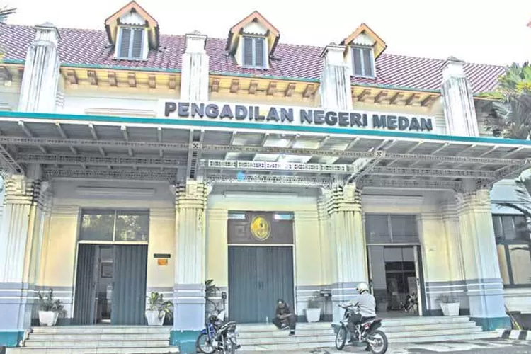 704-gedung_pn_medan