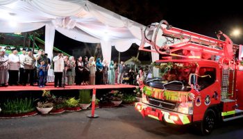 Malam Idul Fitri 1445H Di Kota Binjai, Wali Kota Lepas Peserta Takbir Keliling