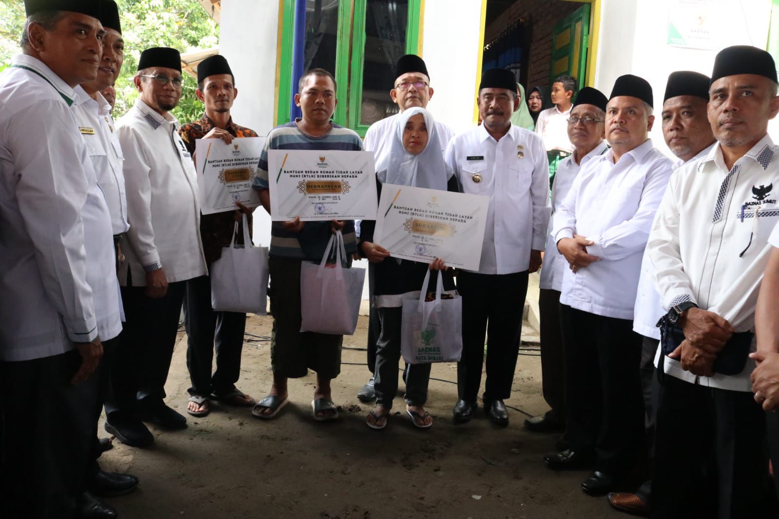 Wali Kota Binjai Resmikan Program Bedah Rumah Dari Baznas Kota Binjai