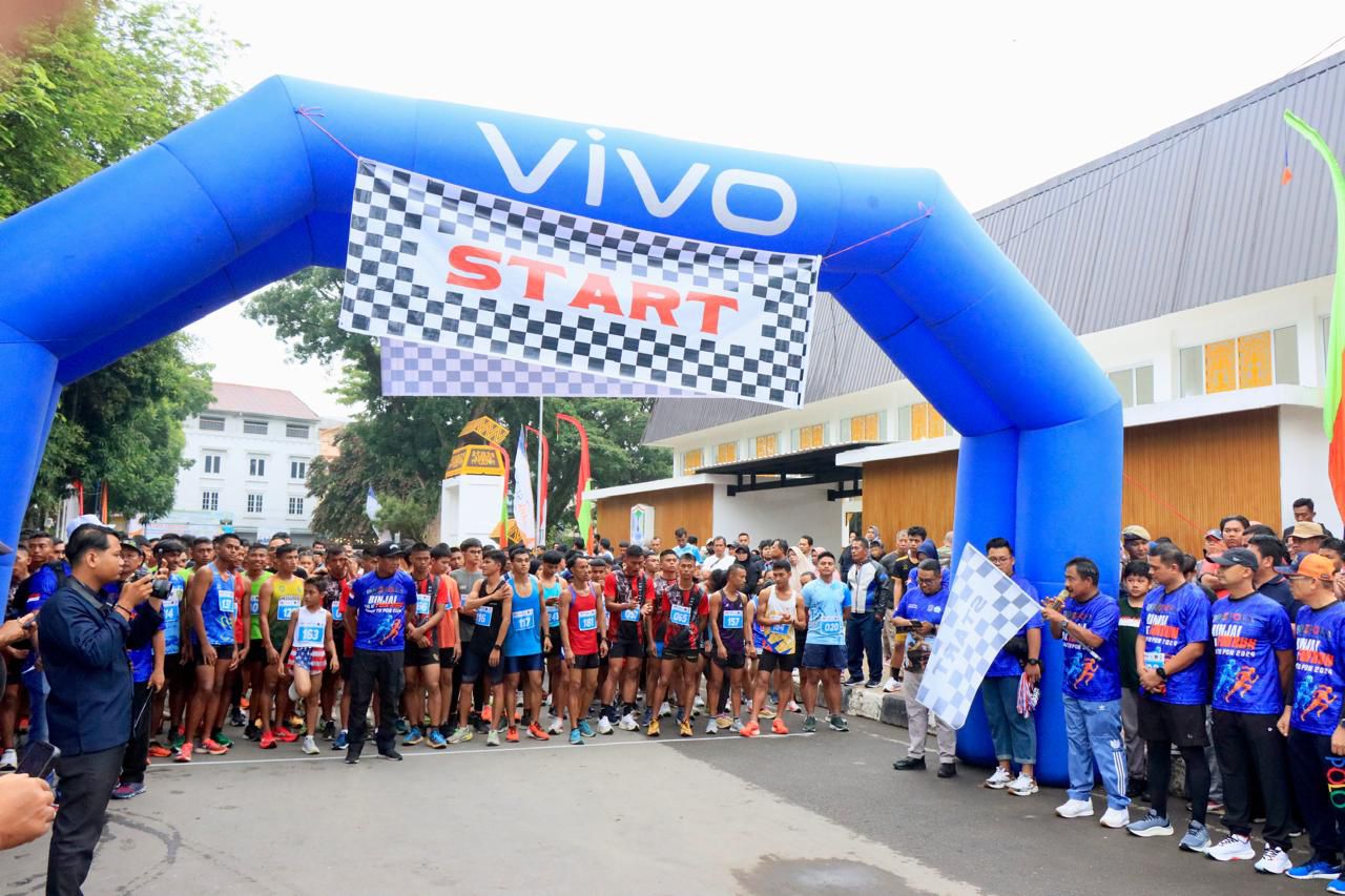 Meriahkan HUT Kota Binjaj Ke-152 Tahun, Wali Kota Binjai Lepas Peserta Binjai Fun Run 10K