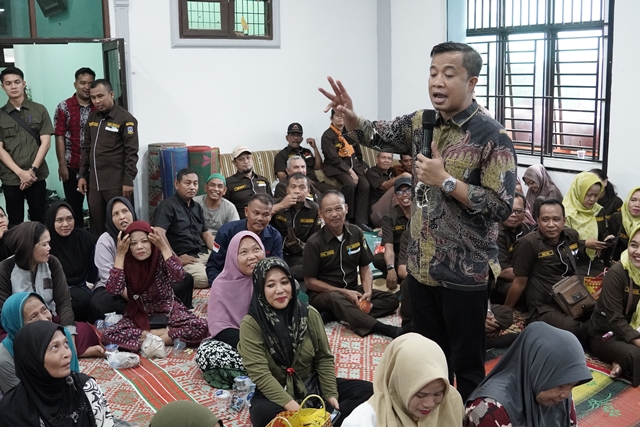 Lanjutkan Kunjungan Silaturahmi di Kecamatan Bajenis, Penjabat Wali Kota Tebing Tinggi Kembali Tekankan Beberapa Hal Ini