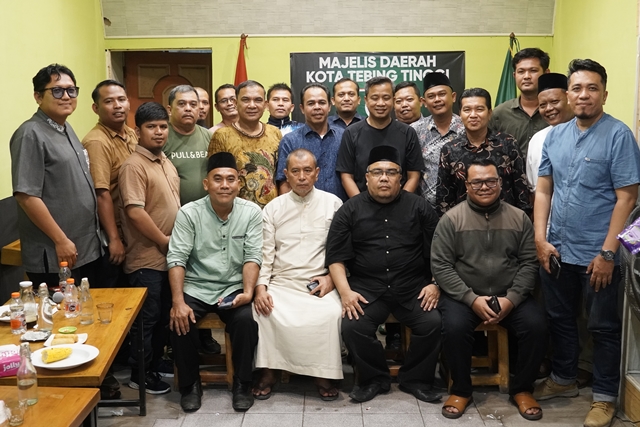 DSC06158 Menjalin silaturahmi, Penjabat (Pj.) Wali Kota Tebing Tinggi Dr. Mottaqien Hasrimi, S.STP., M.Si. melakukan bincang santai menyapa Pengurus MD