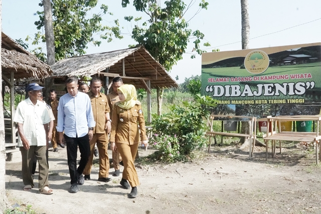 Pj. Wali Kota Tebing Tinggi Dengarkan Aspirasi Petani