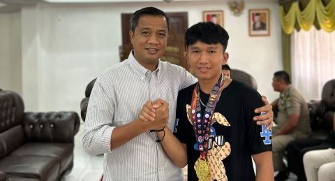 Pj Wali Kota Sambut Genea Elyos Silaban, Atlet Wushu Asal Kota Tebing Tinggi Yang Akan Wakili Indonesia Pada Kejuaraan Wushu Tingkat Asia