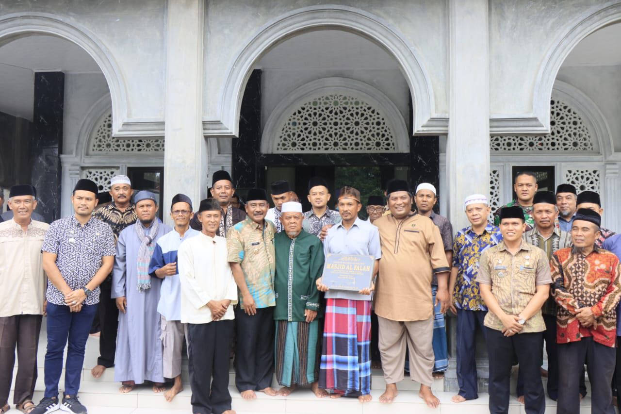 Wali Kota Binjai Sholat Jumat Sekaligus Resmikan Al-Falah