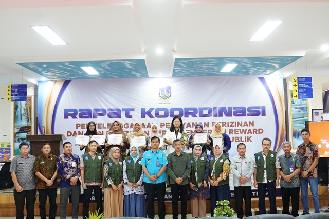 DSC00723_1 Pj. Wali Kota Tebing Tinggi Beri Reward Kepada Instansi dan Pegawai Dengan Layanan Terbaik di MPP, Harapkan Jadi Role Model Pelayanan Publik Di Sumut