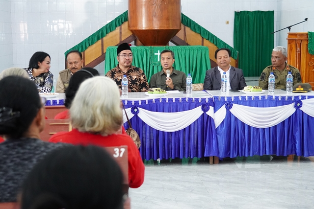 DSC01144_1 Penjabat Wali Kota Tebing Tinggi Kunjungan Silaturahmi ke Gereja HKBP Kartini Dan HKBP Kota Baru