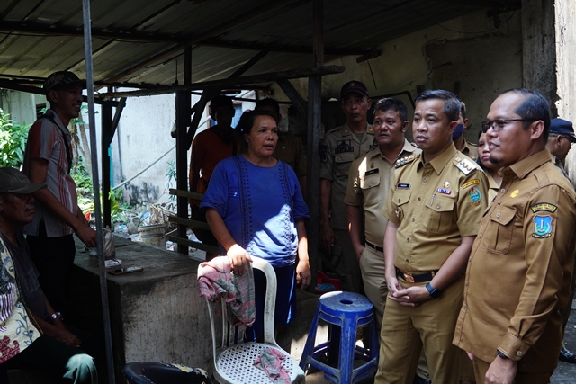 Tinjau Pasar Senangin, Pj. Wali Kota Tebing Tinggi Beri Himbauan Ciptakan Suasana Nyaman Berbelanja