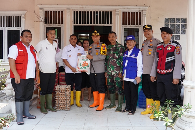 Pj. Wali Kota Bersama Kapolres Tebing Tinggi Tinjau Lokasi Banjir