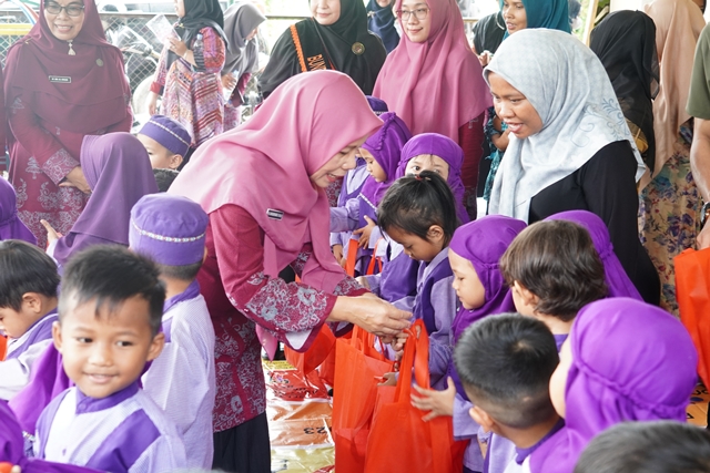 DSC02818_1 Lakukan Kunjungan Sosialisasi PHBS Di Paud Tunas Bangsa Dan Aulia, Pj. Ketua Tp PKK Kota Tebing Tinggi Berharap Kebiasaan Hidup Sehat dapat Diaplikasikan Sejak Dini