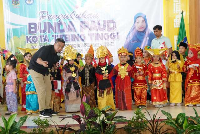 Kukuhkan Bunda PAUD, Pj Wali Kota Ajak Wujudkan Pendidikan Usia Dini Yang Berkualitas