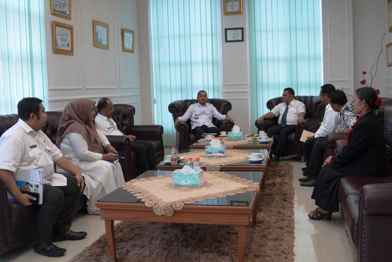 WALI KOTA TEBING TINGGI TERIMA AUDIENSI BPH PENDETA RESORT DAN PENGURUS JEMAAT HKBP MARANATHA Wali Kota Tebing Tinggi Terima Audiensi BPH Pendeta Resort Dan Pengurus Jemaat HKBP Maranatha
