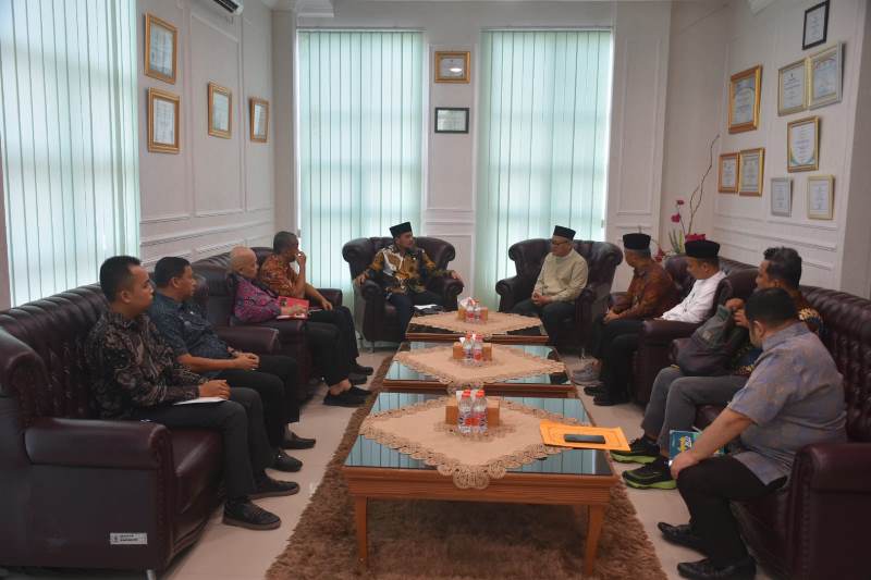 TERIMA AUDIENSI UMN AL-WASHLIYAH MEDAN, WALI KOTA TEBING TINGGI BERHARAP KOLABORASI BERMANFAAT BAGI KEDUA PIHAK Terima Audiensi UMN Al-washliyah Medan, Wali Kota Tebing Tinggi Berharap Kolaborasi Bermanfaat Bagi Kedua Pihak