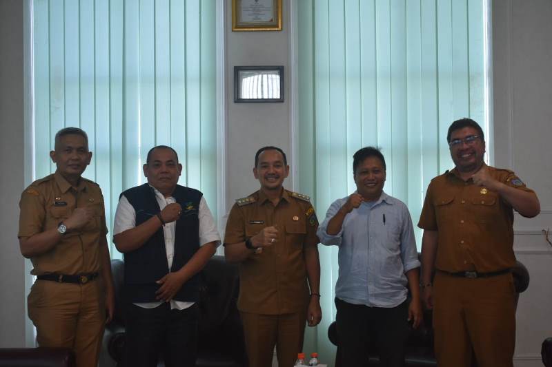 WALI KOTA TEBING TINGGI HARAPKAN KRITIK DAN SARAN SEBAGAI CONTROL BALANCE UNTUK KEMAJUAN KOTA Wali Kota Tebing Tinggi Harapkan Kritik Dan Saran Sebagai Control Balance Untuk Kemajuan Kota