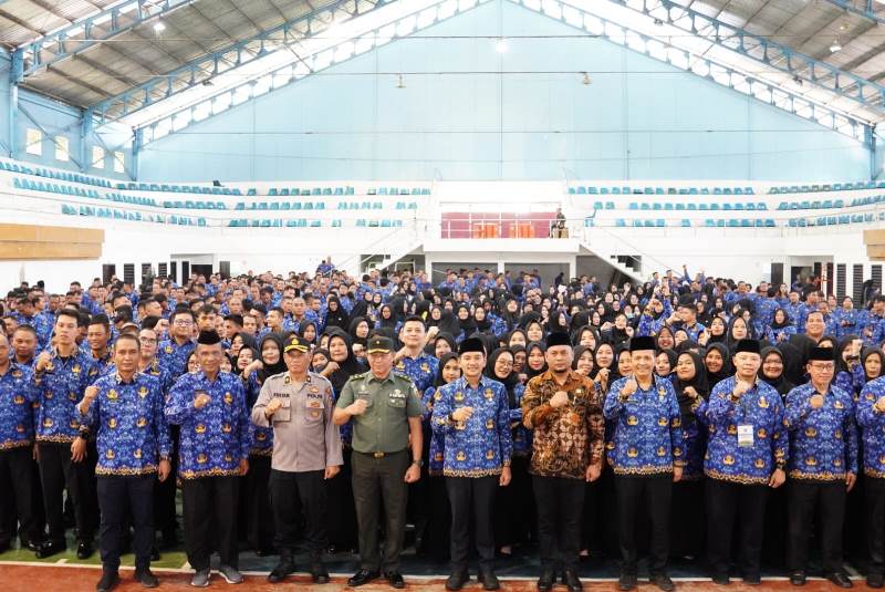 Wali Kota Tebing Tinggi Lantik Ratusan PPPK, Tekankan Disiplin dan Loyalitas Untuk Pembangunan Kota