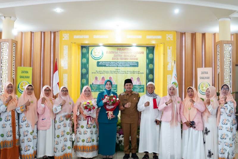 Tanpa Judul2 Hadiri Pelantikan DPC Zatira Shalihah Kota Tebing, Wali Kota: Kehadiran Organisasi Harus Berdampak Bagi Masyarakat