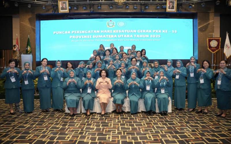 Puncak HKG PKK Ke-53 Di Sumut, TP PKK Kota Tebing Tinggi Komitmen Dukung Program Pemerintah Dan Wujudkan Indonesia Emas 2045