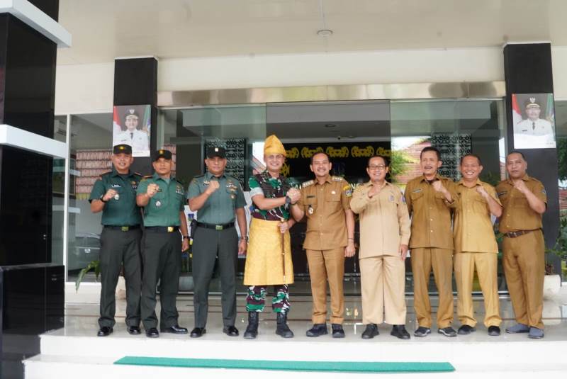 Tanpa Judulwe Wali Kota Tebing Tinggi Terima Kunjungan Kerja Dandim 0204/DS, Perkuat Sinergi dan Komunikasi
