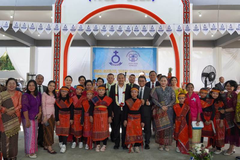 Hadiri Peresmian Gedung Sekolah Minggu HKBP Tebing Tinggi, Wali Kota Apresiasi Peran HKBP Dalam Membentuk Karakter Anak Bangsa
