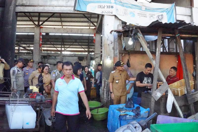 Wali Kota Tebing Tinggi Tinjau Pasar Inpres, Tegaskan Tidak Ada Relokasi Pedagang Pada Pelaksanaan Revitalisasi Pasar