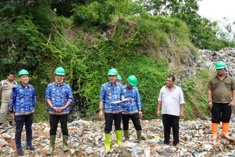 Tanpa Judul2 Wali Kota Tebing Tinggi Tinjau TPA dan Tanggul Sungai Bahilang