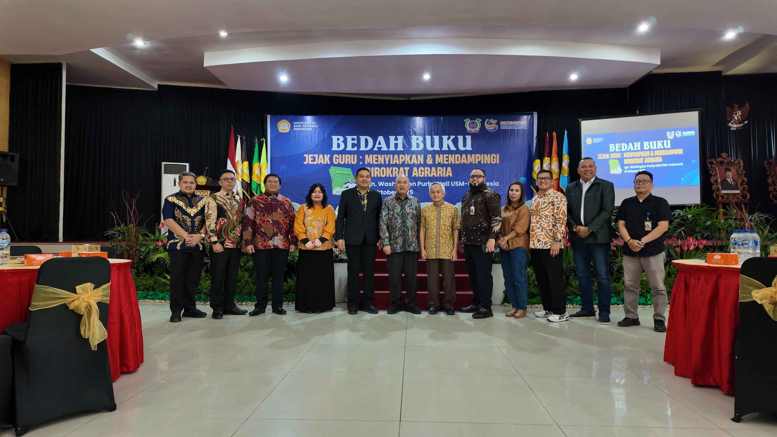 Dr. Oloan Sitorus, SH, MH. bersama sejumlah tokok nasional. (ISTIMEWA/POSMETROMEDAN)