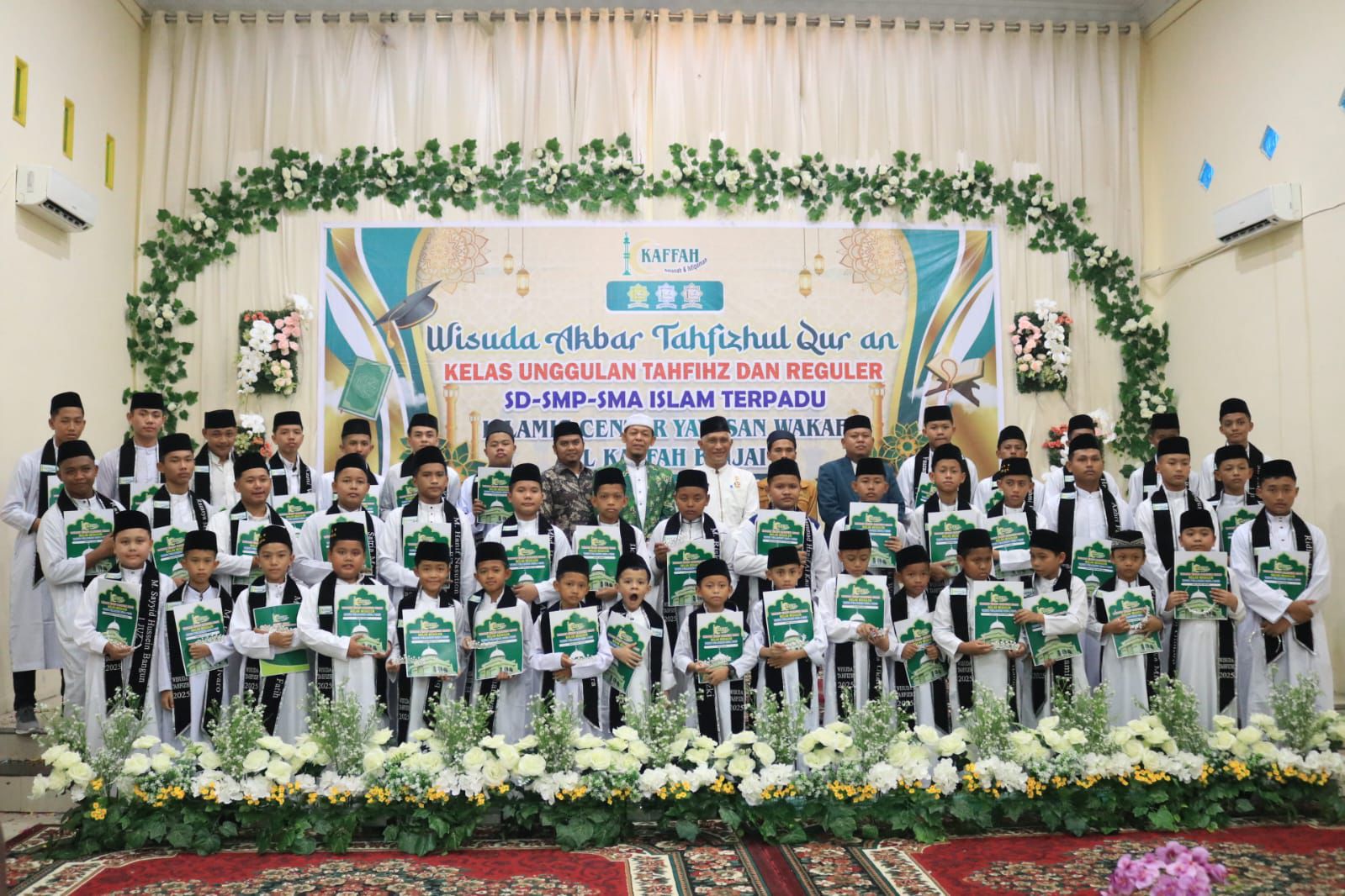 Kaban Kesbangpol Kota Binjai Hadiri Wisuda Tahfizul Qur’an Islamic Center Yayasan Wakaf Al Kaffah, Pesankan Agar Hafalan Al-Qur’an Terus Dijaga