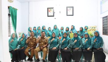 IMG-20251118-WA0015-1536x1024 TP PKK Kota Binjai Tinjau Posyandu dan Laksanakan Evaluasi Kelurahan Pelaksana Tertib Administrasi Tahun 2026
