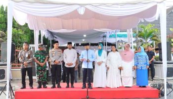 Tanpa Judul1 Lepas Pawai Ta’aruf MTQ Ke-54, Wali Kota Tebing Tinggi: MTQ Harus Tumbuhkan Semangat Mengamalkan Al-qur'an