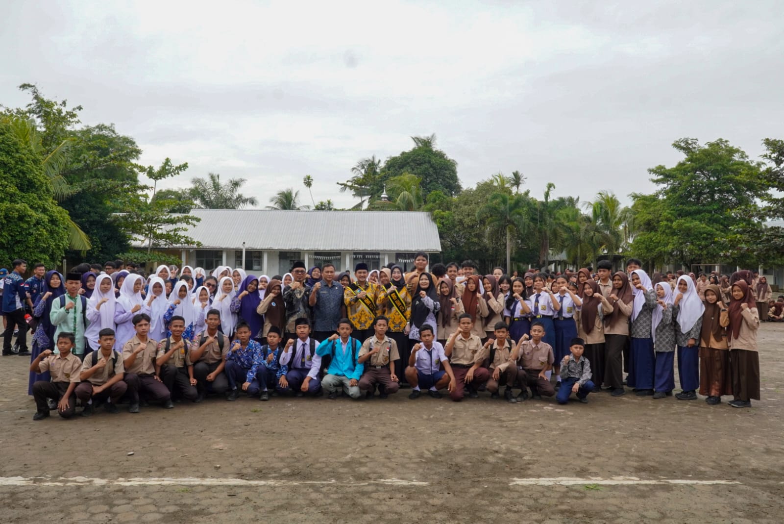 3caca84b-0e26-44e4-9d35-ccb1a6e26e3b Wali Kota Tebing Tinggi Canangkan Sekolah Siaga Kependudukan, Dorong Siswa Bangun Sikap Tanggung Jawab Dan Mampu Berkontribusi Pada Pembangunan Berkelanjutan