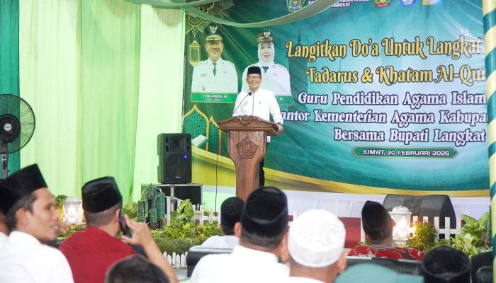 b2461932-19d9-43b5-a08b-cfaba00eb8bd