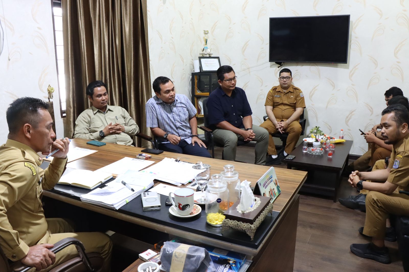 1001032093 Kadis Kominfo Binjai Terima Audiensi DPC PIKI