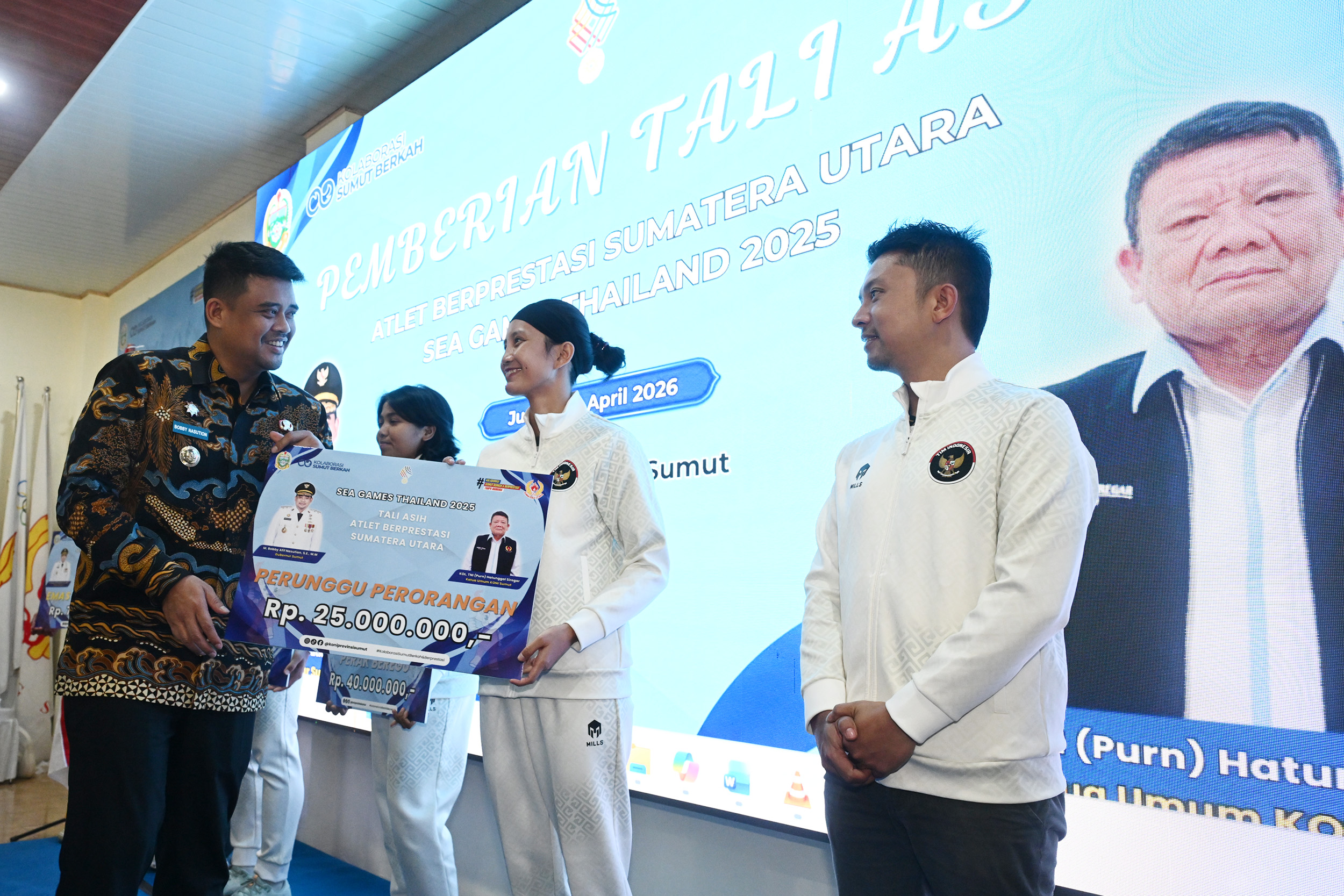 Pemberian Tali Asih Atlet Sea Games Asal Sumut -5b.jpg